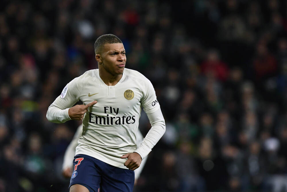 英伟达盘前跌幅扩大至1%